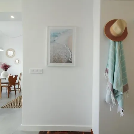 Caparica Luz Beach & Surf - Free Wifi Free Parking *