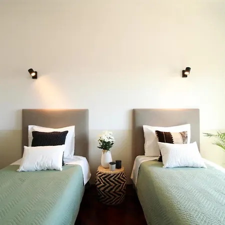 Caparica Luz Beach & Surf - Free Wifi Free Parking *